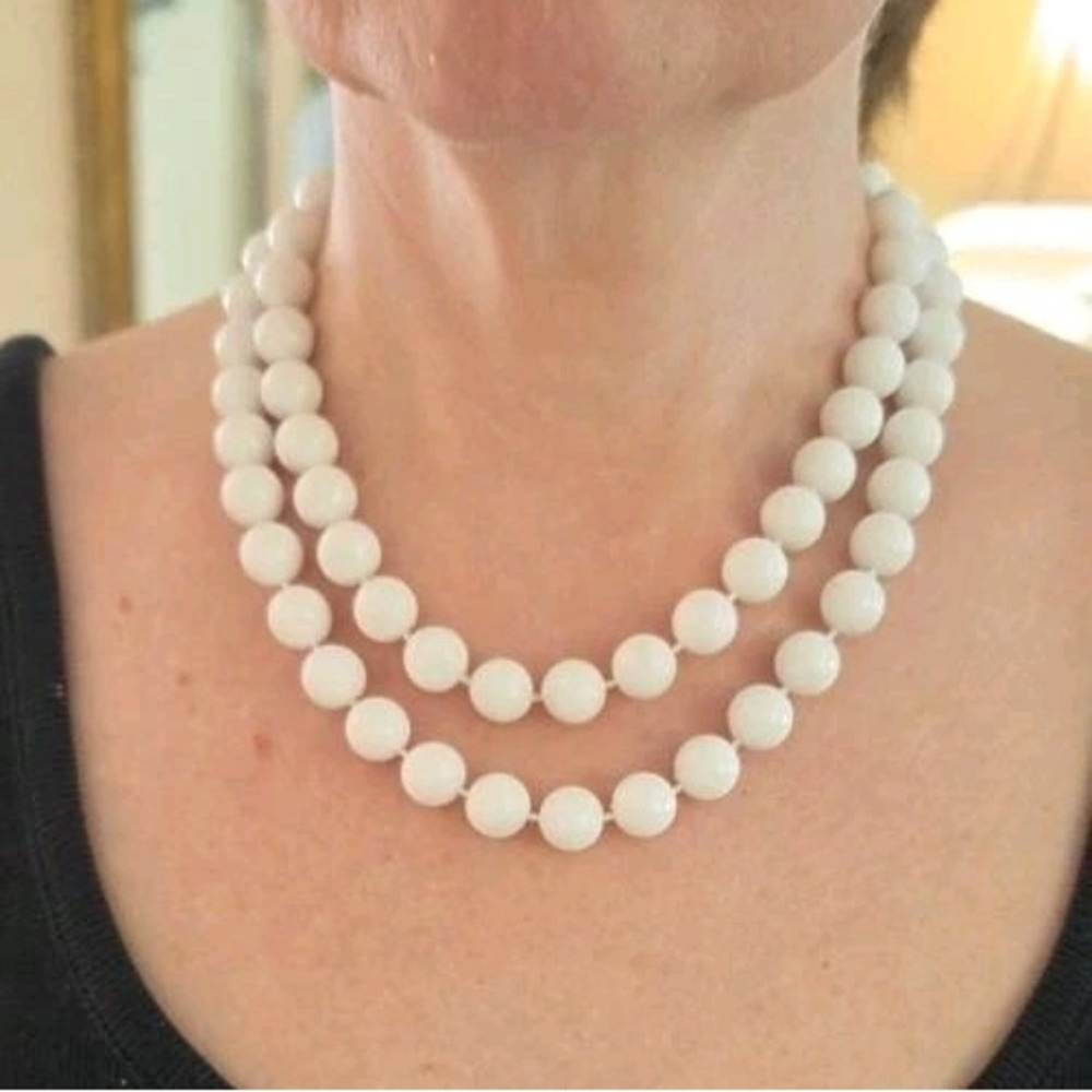 Vtg 1960s White Bead Necklace Double Strand Hong Kong Lucite Plastic Costume MCM